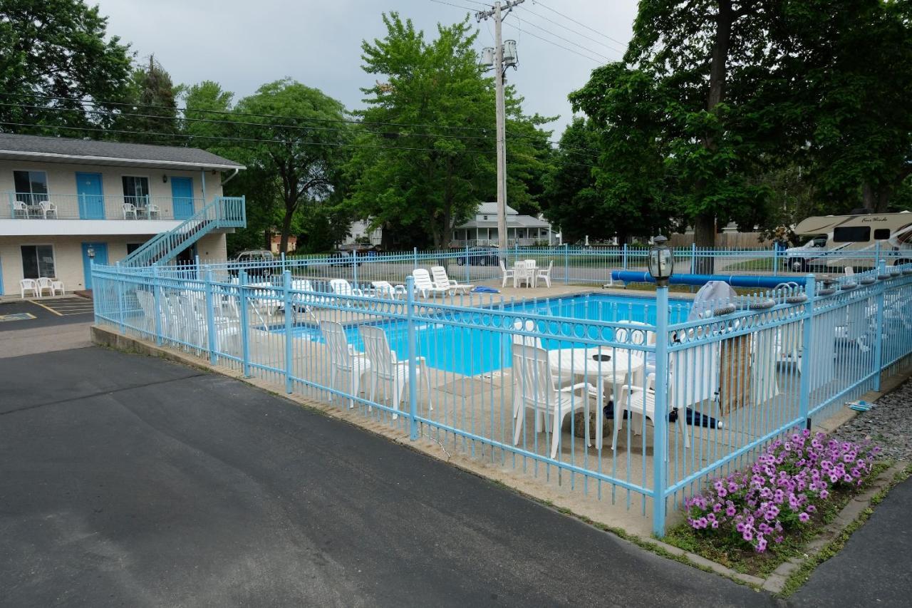 Starlite Motel Wisconsin Dells Eksteriør billede